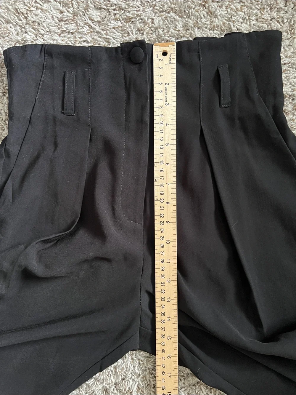 Like New! SABINA MUSAYEV Admon Short High-Waist Pleated Black in Size S